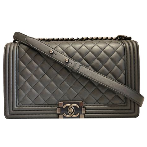 boy bag di chanel|Chanel boy online shop.